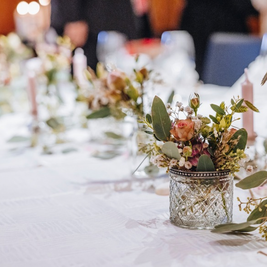 hochzeit tisch blumen, created by Pusteblume GmbH from, Thun, Steffisburg, Konolfingen