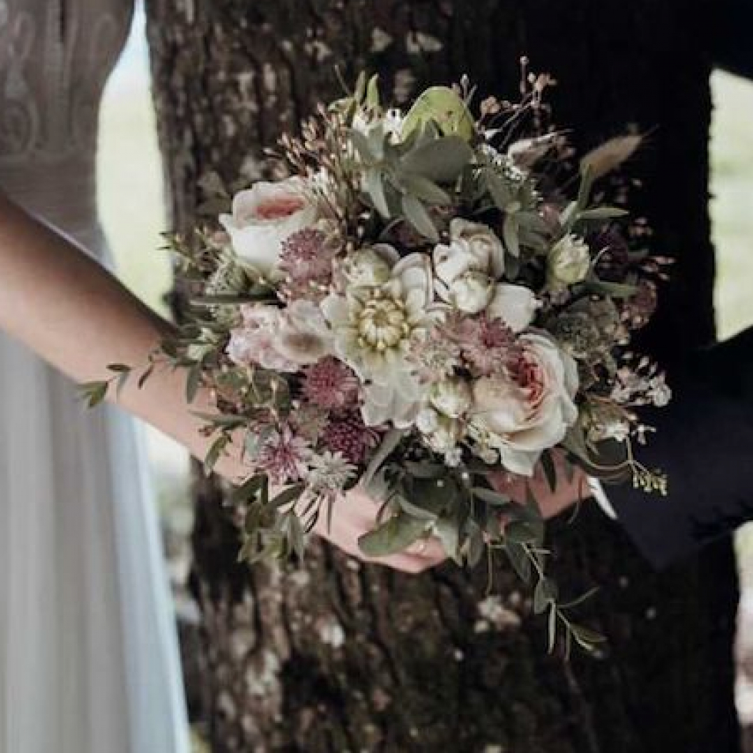 hochzeit tisch blumen, created by Pusteblume GmbH from, Thun, Steffisburg, Konolfingen